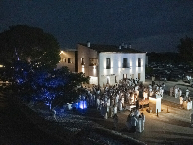 bodegas-hispano-suizas-fiesta-blanca